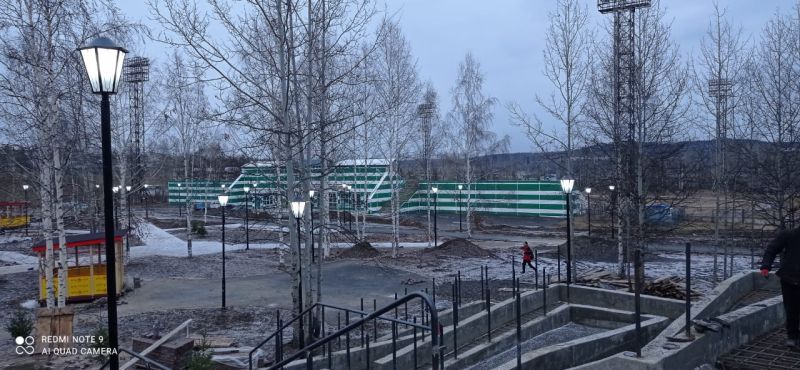 Усть-Илимск территория возле стадиона Юбилейный